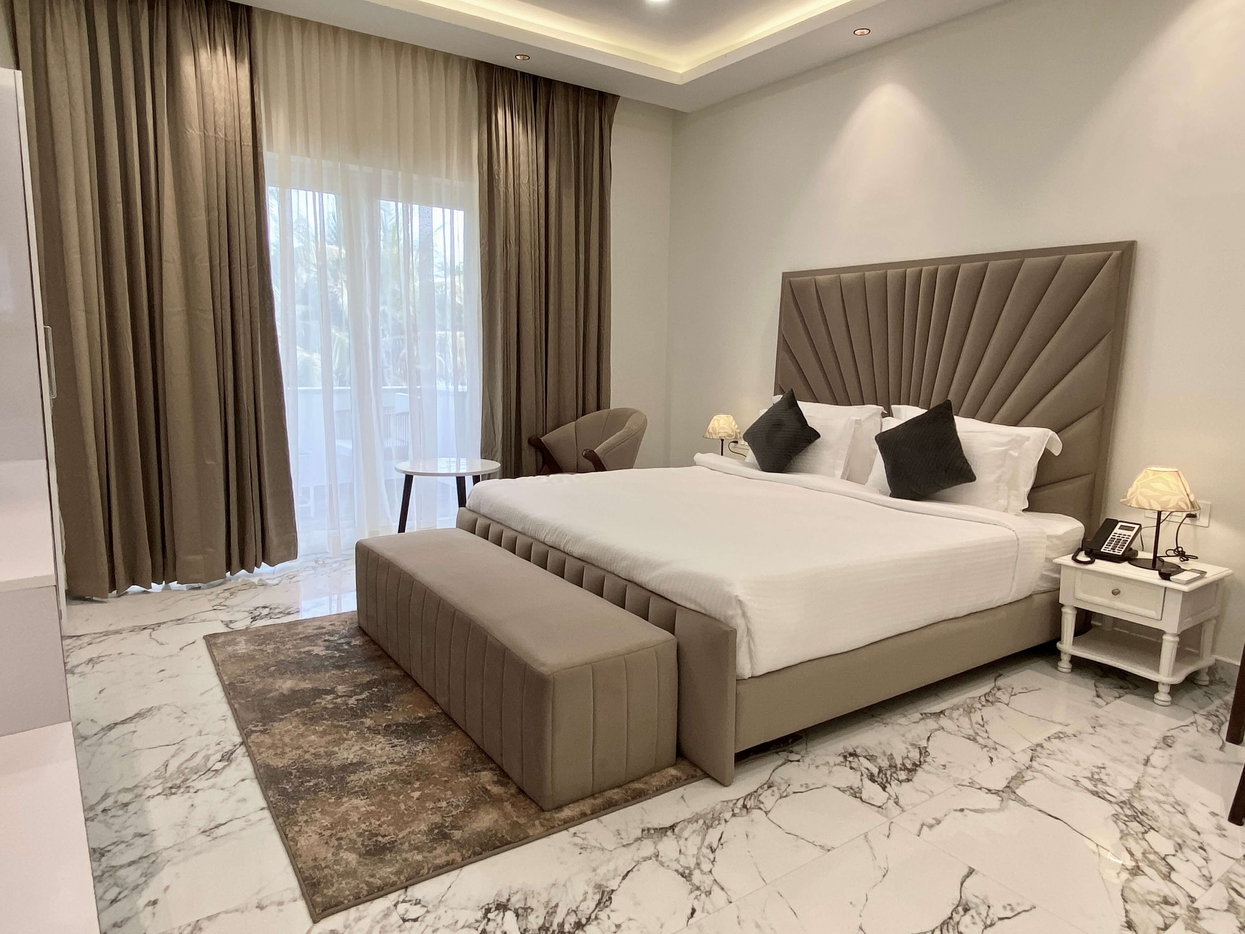 Hotel 3